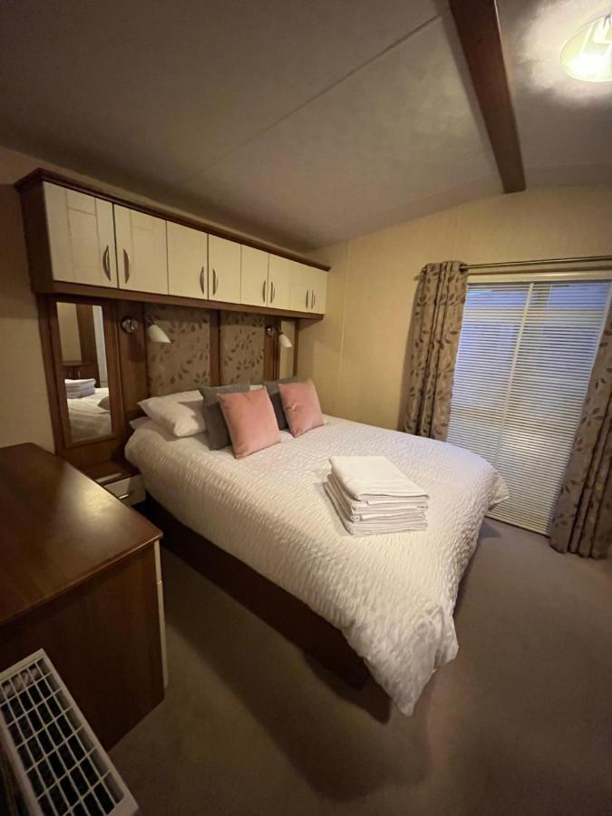 Lovely Static Caravan Whitstable Exteriör bild