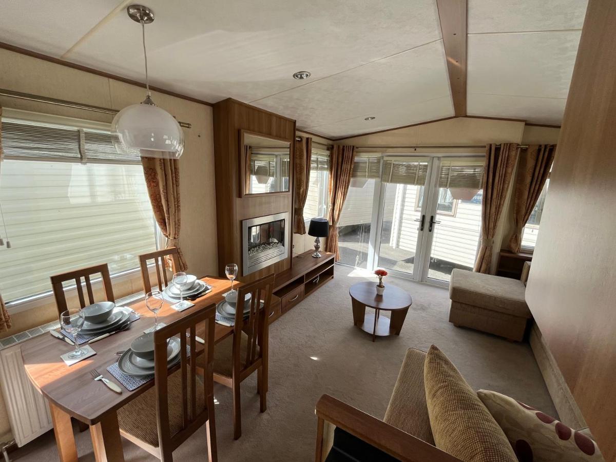 Lovely Static Caravan Whitstable Exteriör bild