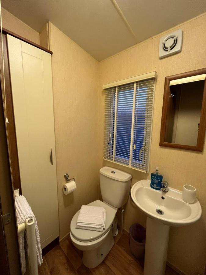Lovely Static Caravan Whitstable Exteriör bild